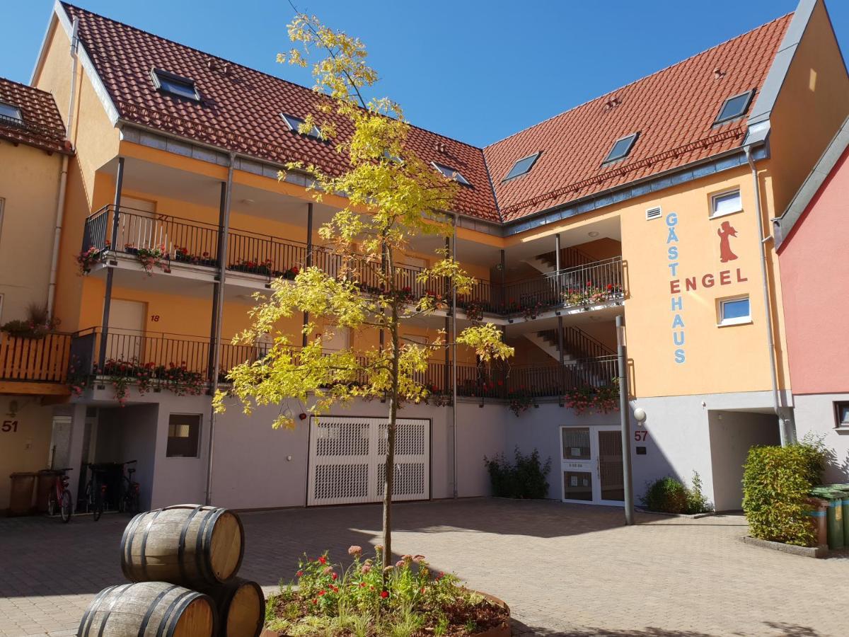 Hotel Gasthof Zum Engel - Gaestehaus Кюнцельзау Екстер'єр фото