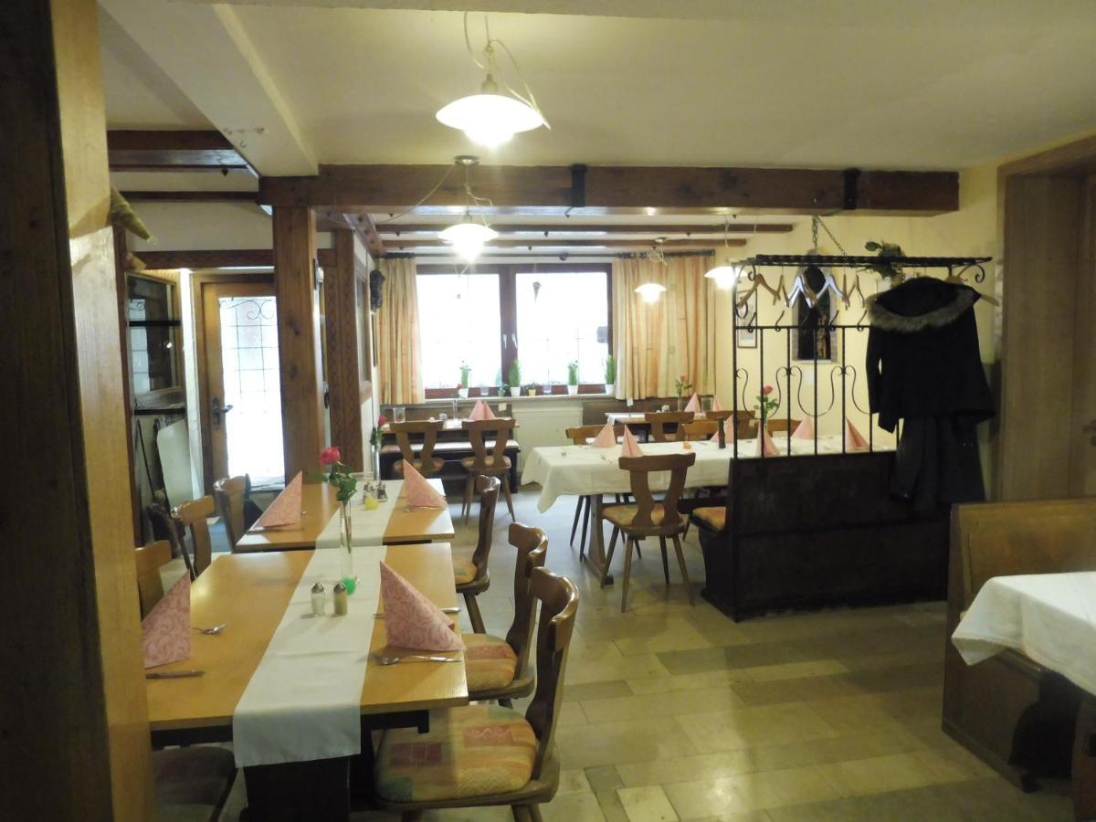 Hotel Gasthof Zum Engel - Gaestehaus Кюнцельзау Екстер'єр фото
