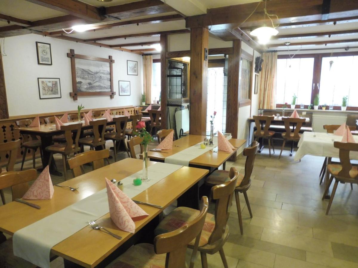 Hotel Gasthof Zum Engel - Gaestehaus Кюнцельзау Екстер'єр фото